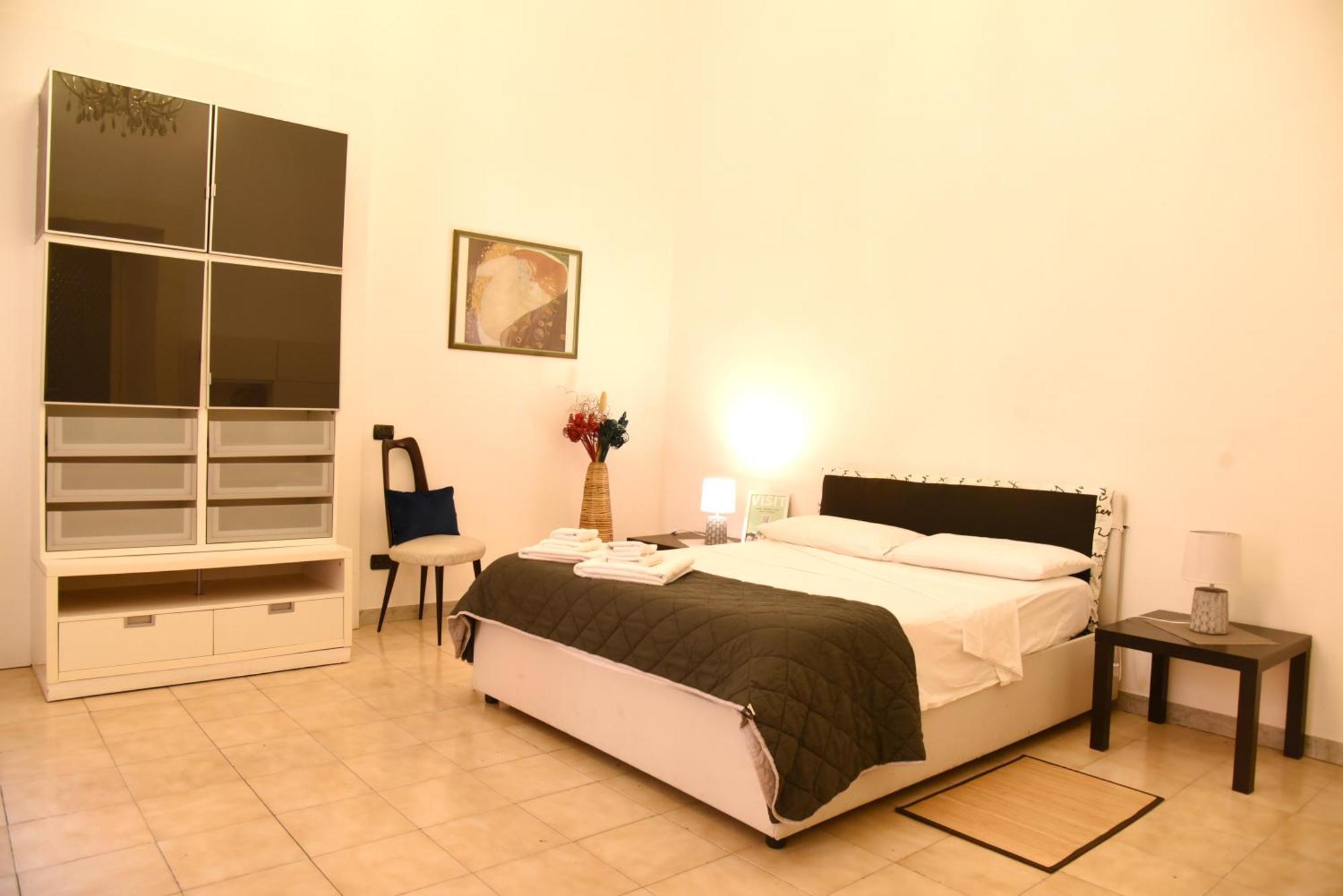 Napoli Guest House Extérieur photo