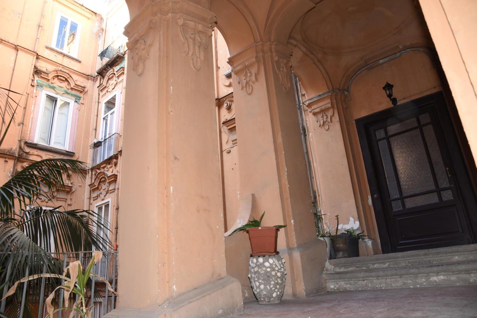 Napoli Guest House Extérieur photo